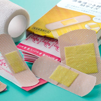 消毒液つき絆創膏 - 商品のご案内 | V-check | 暮らしのいちばんそばに